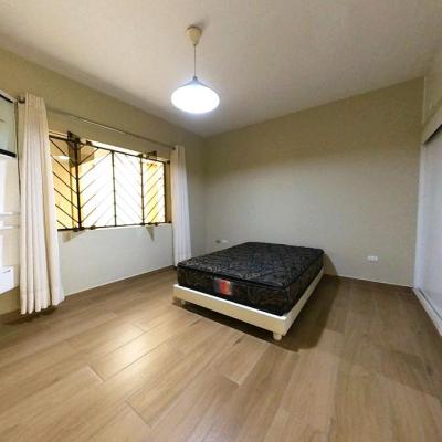 ALQUILER DE CASA EN CALLE LOS SAUCES, URB. SANTA VICTORIA